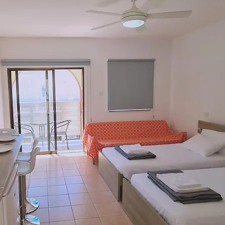 Nissi Heaven * Ayia Napa